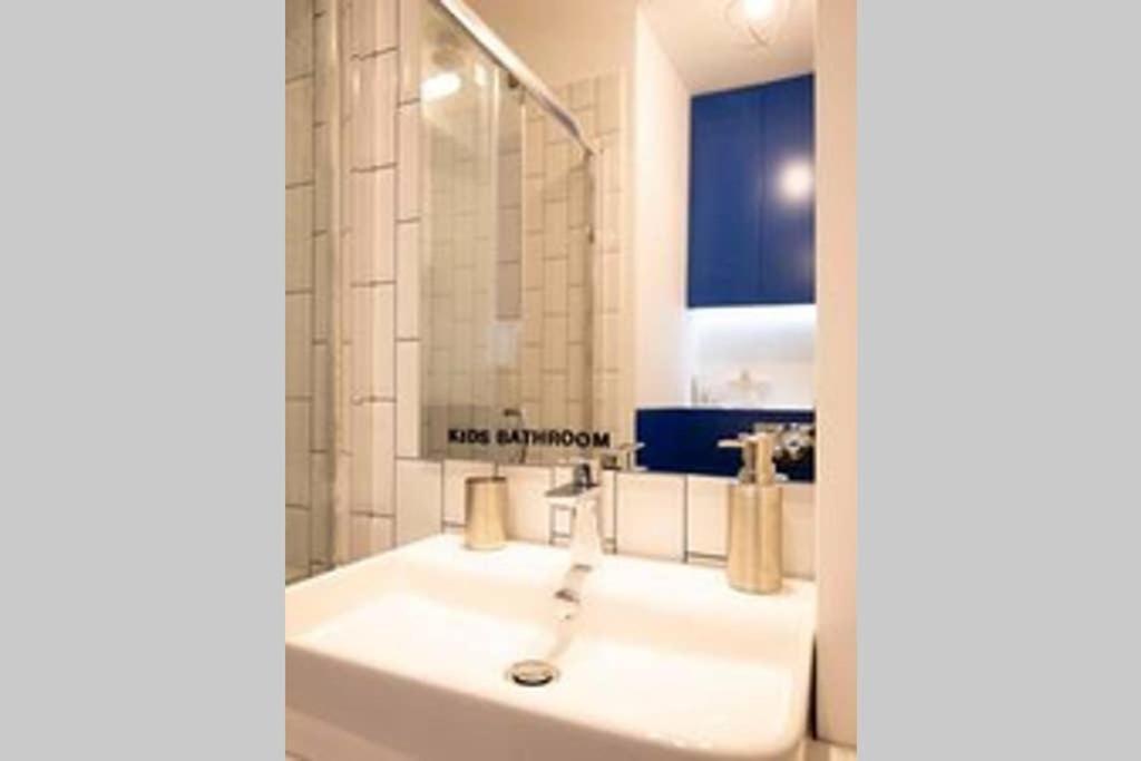 Blue Sky City Center บูคาเรสต์ ภายนอก รูปภาพ